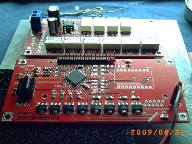Controler de volum si selectie sursa audio cu ATMEGA32 Controler de volum si selectie sursa audio cu ATMEGA32